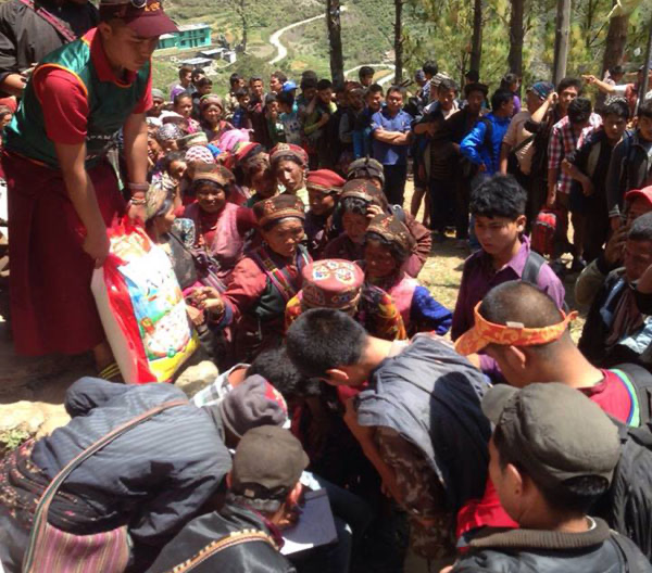 Aiuti terremoto in Nepal 2015